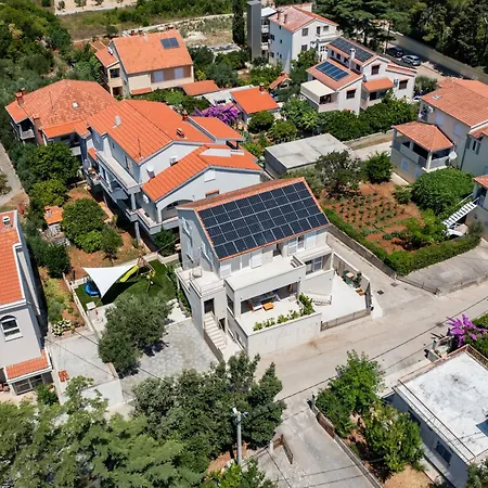 Furia Puntamika Apartamento *